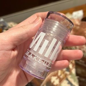 Milk Hydrating Oil Stick